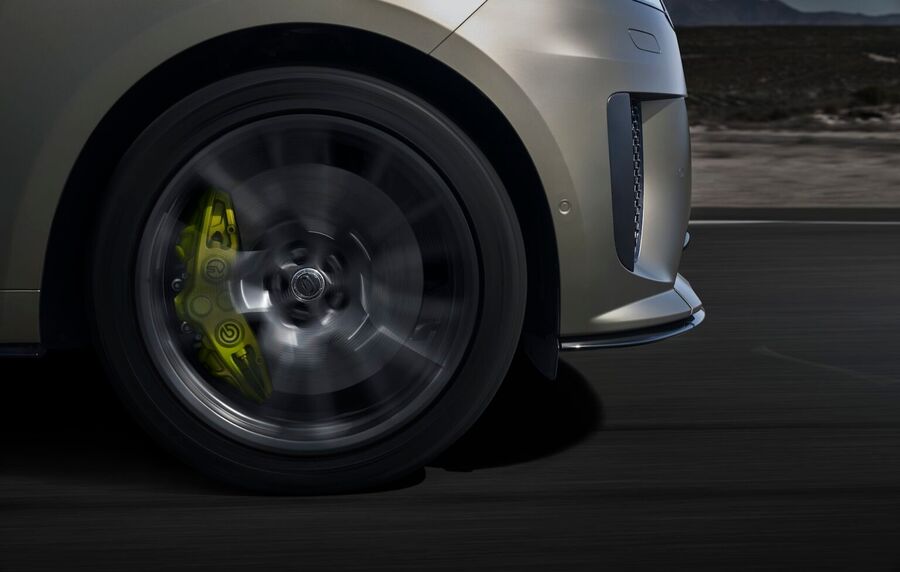 عرضه Range Rover Sport SV با سیستم ترمز کربن سرامیکی